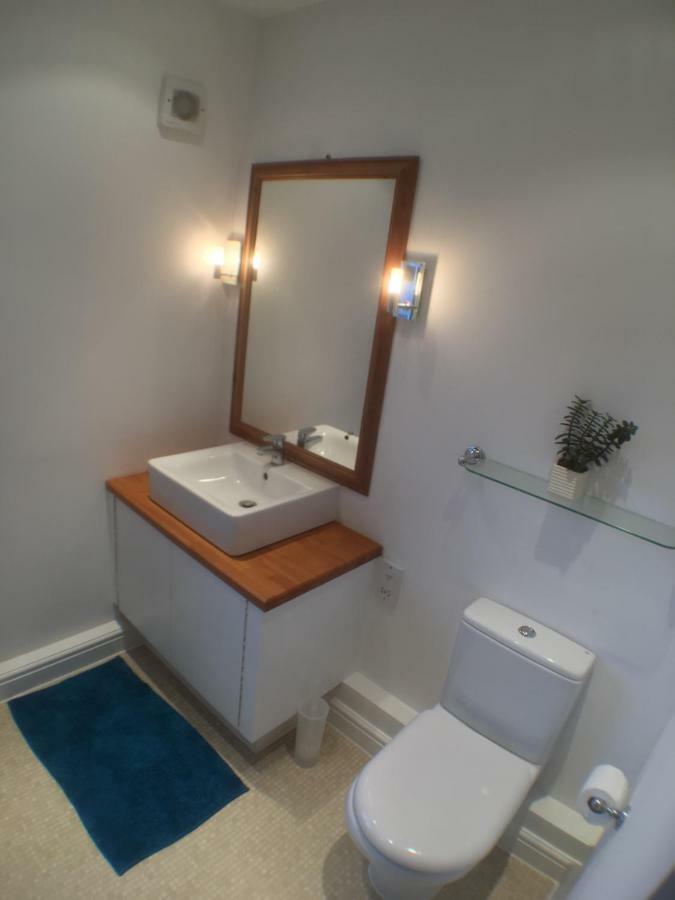 The Old Dairy Apartment Andover Bagian luar foto